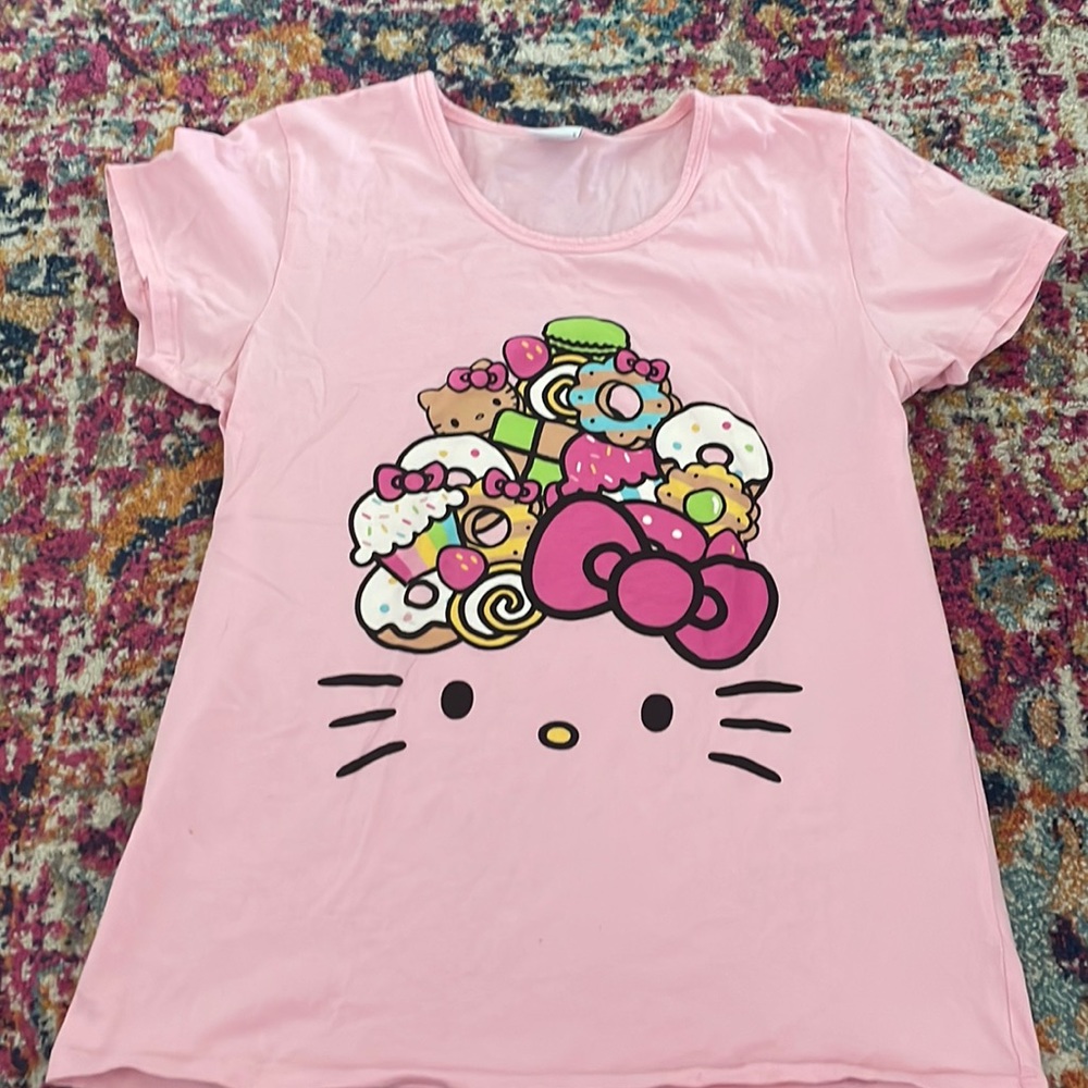 Hello Kitty cafe t shirt